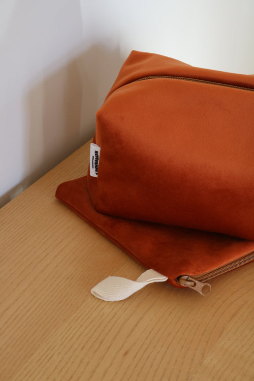 Cosmetics Duo Brick Red