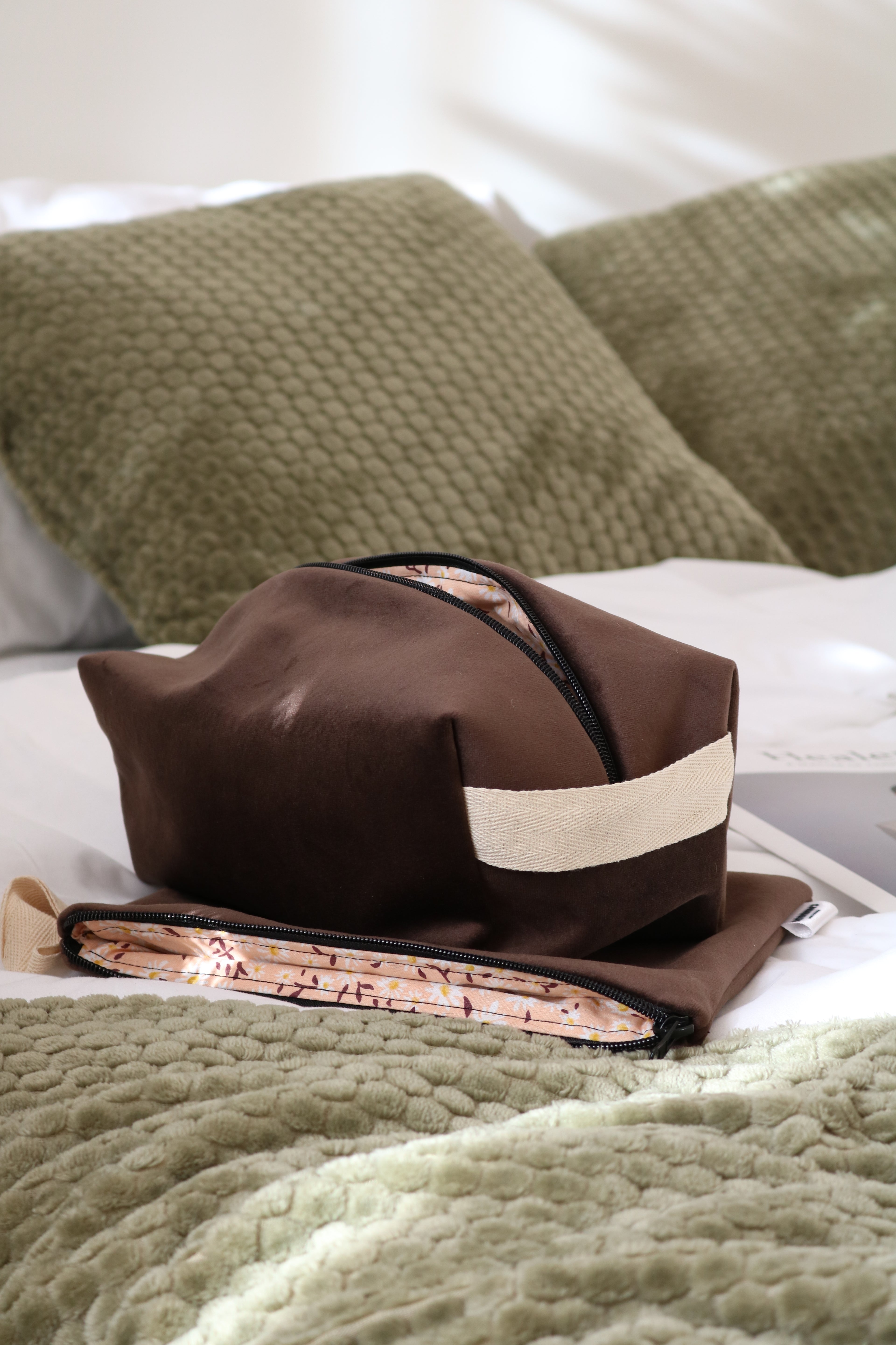 Cosmetic Duo Brown
