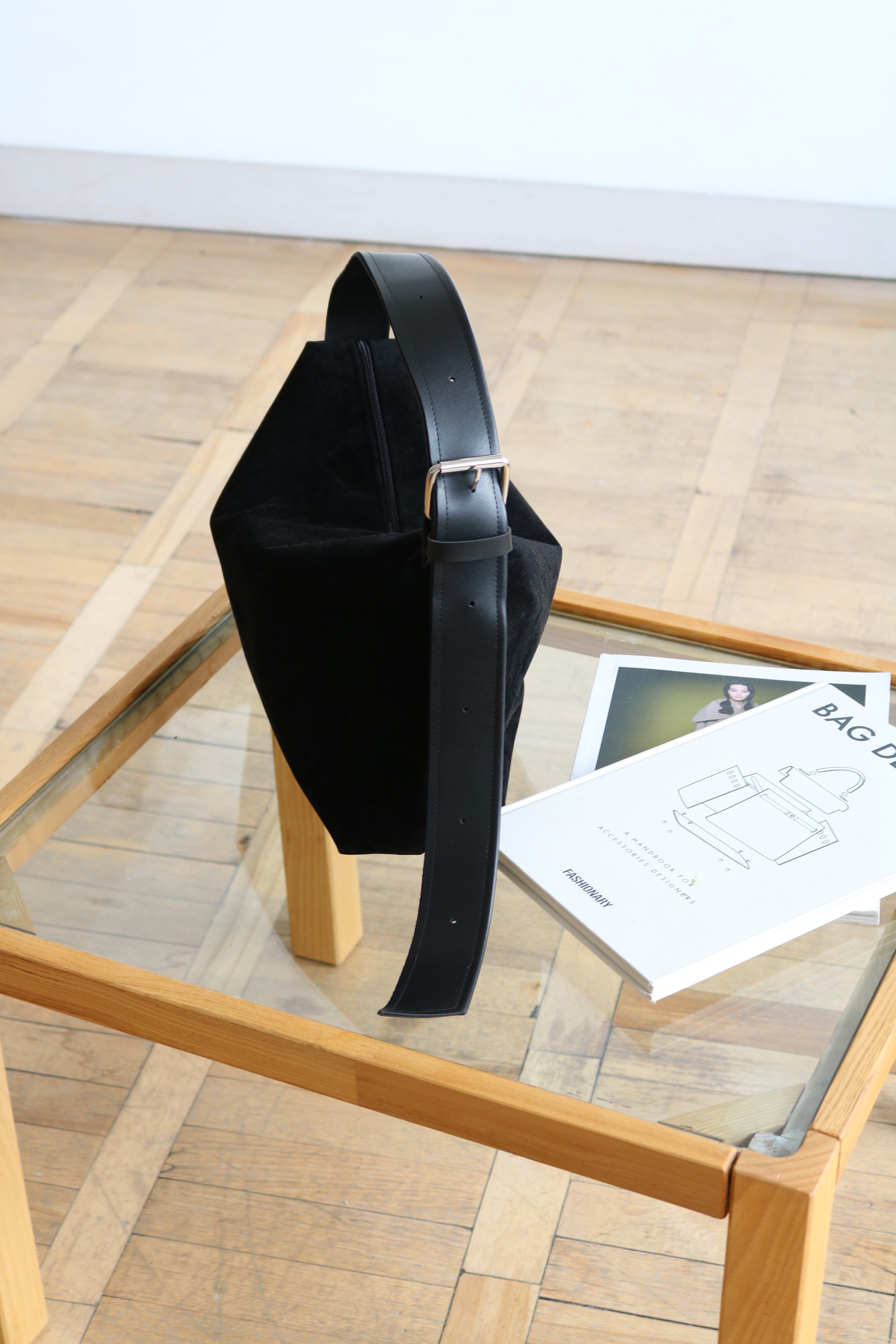 Bag with adjustable handle